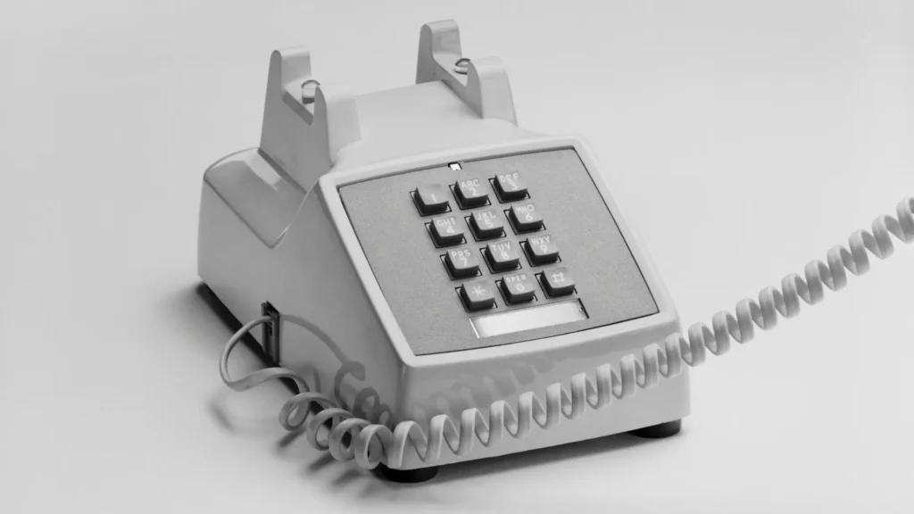 Monophonic Telephone